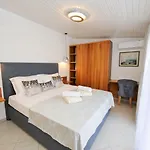 Private Oasis-villa Sandina Daire