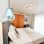 Private Oasis-villa Sandina Daire *