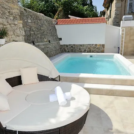 Private Oasis-villa Sandina *