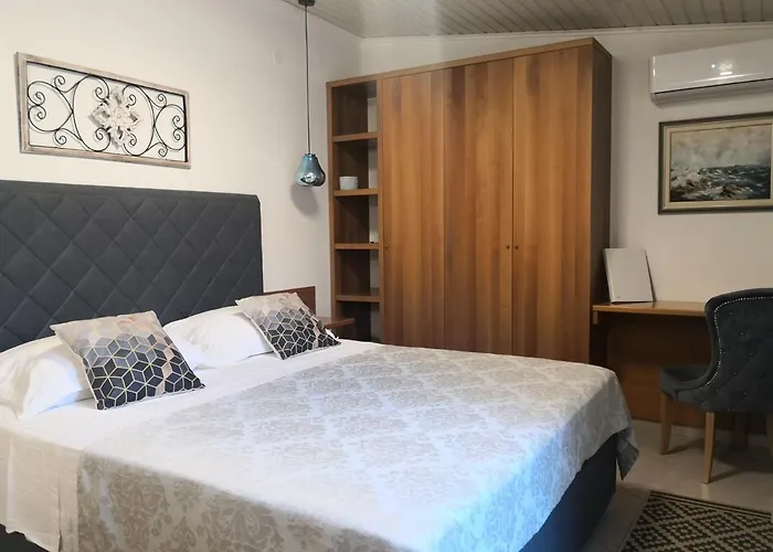 Private Oasis-villa Sandina Apartment *