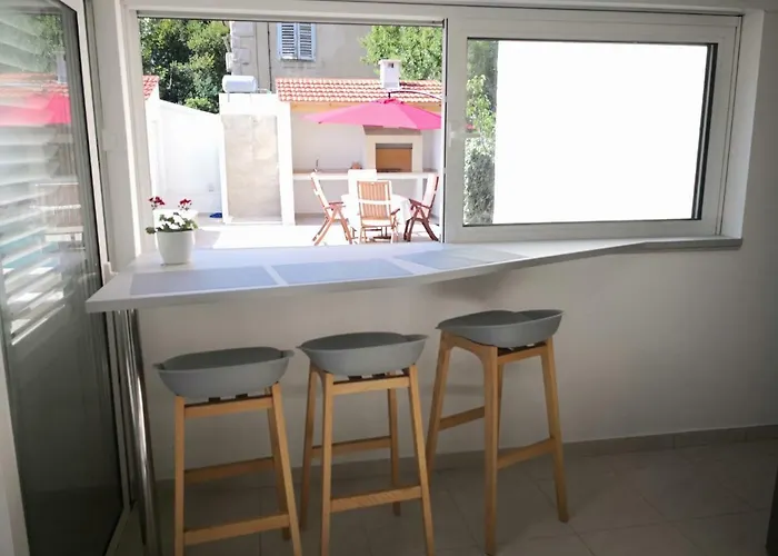 Apartment Private Oasis-villa Sandina