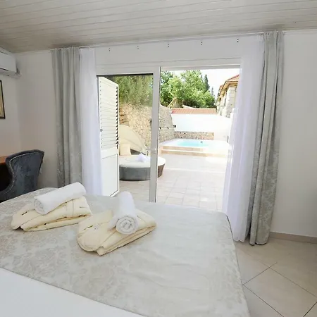 Private Oasis-villa Sandina * Spalato